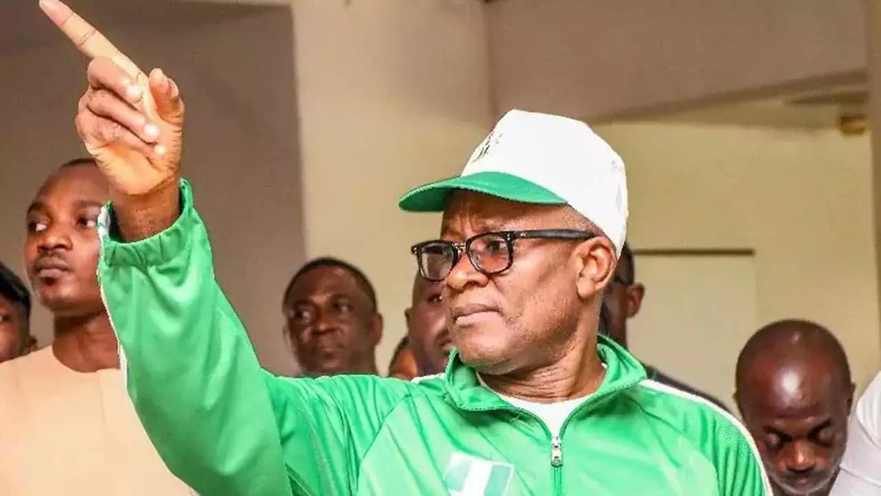 Enfermement des joueurs de la sélection nigérienne de football à l&rsquo;aéroport Libyen : le ministre nigérian des sports réagit