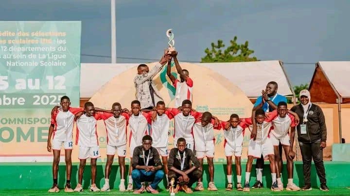 Ligue Nationale Scolaire 2025 : les champions handballeurs récompensés